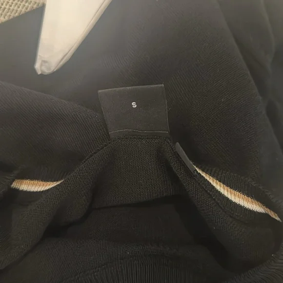 BOSS Slim Fit Black Merino Wool Crewneck Sweater - S - Picture 11 of 16